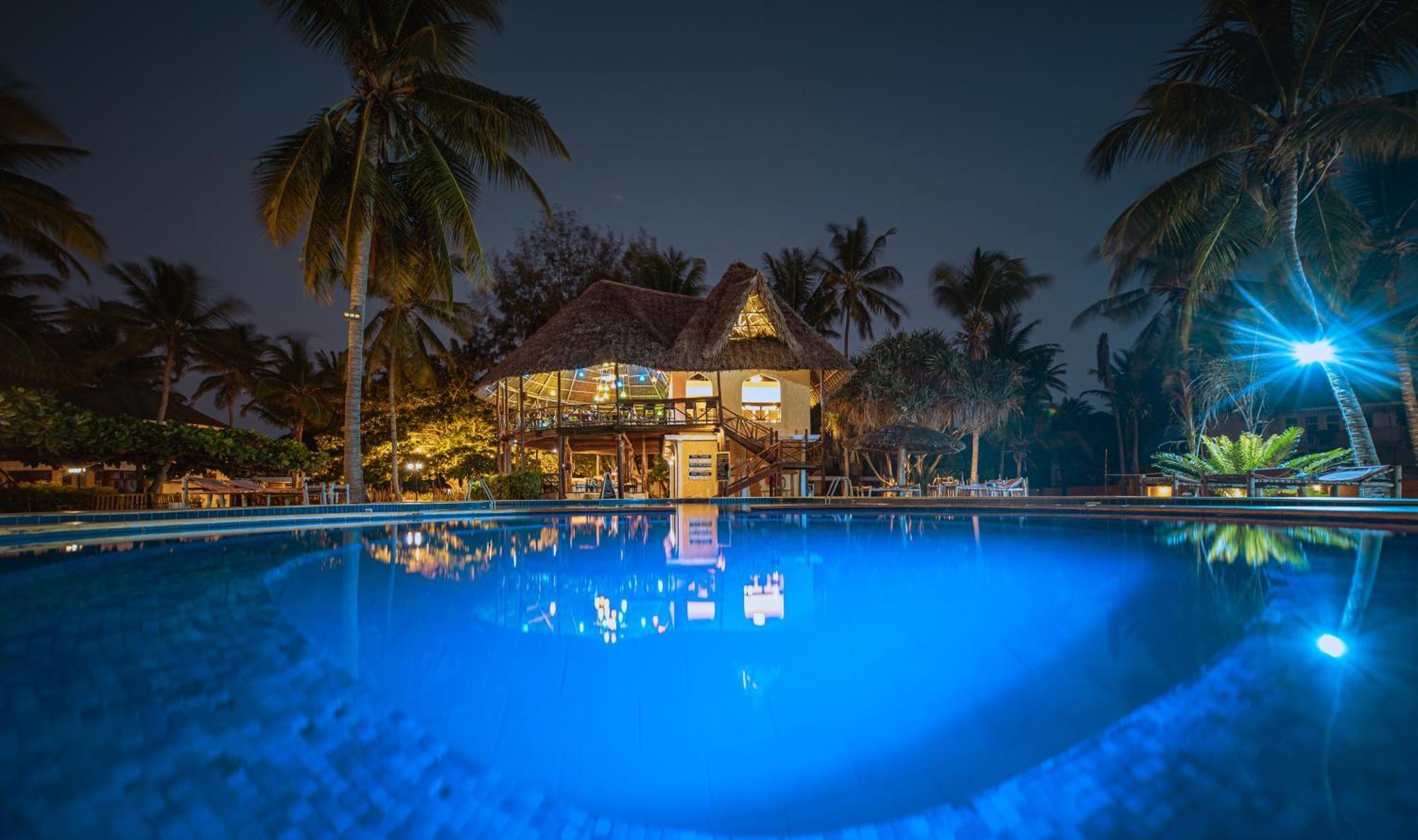 Sansi Kae Beach Resort Michamvi Kae Bagian luar foto