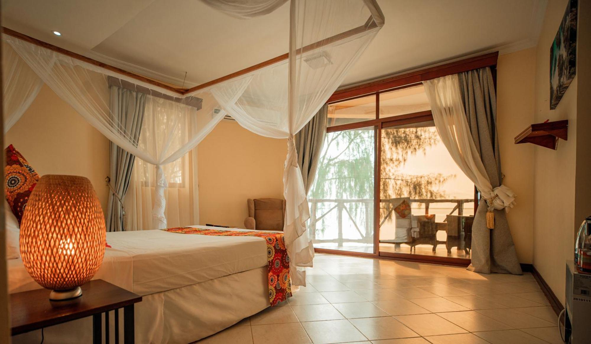 Sansi Kae Beach Resort Michamvi Kae Bagian luar foto