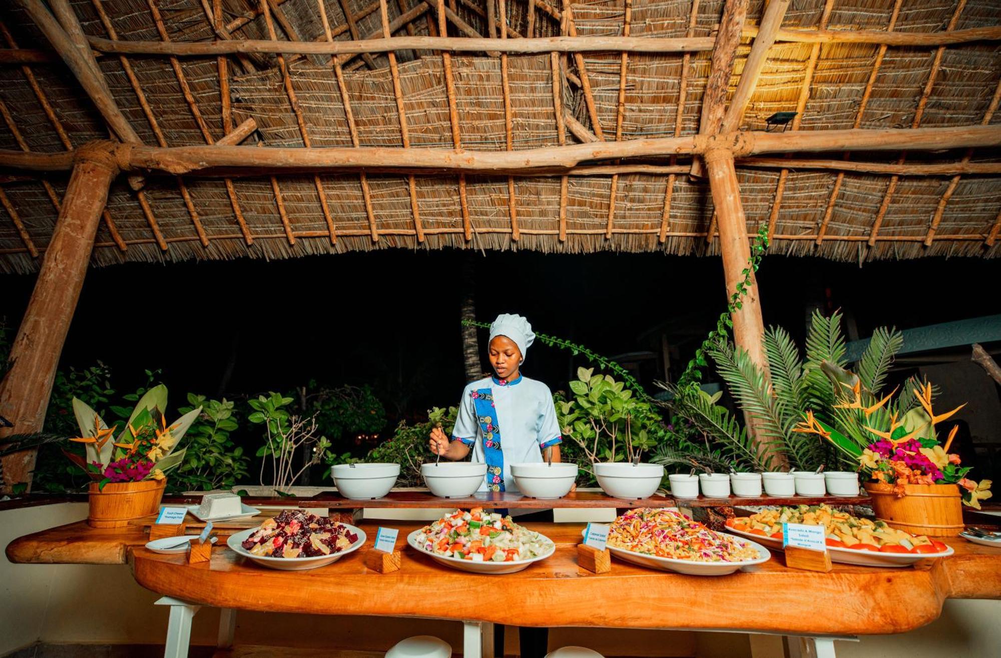Sansi Kae Beach Resort Michamvi Kae Bagian luar foto