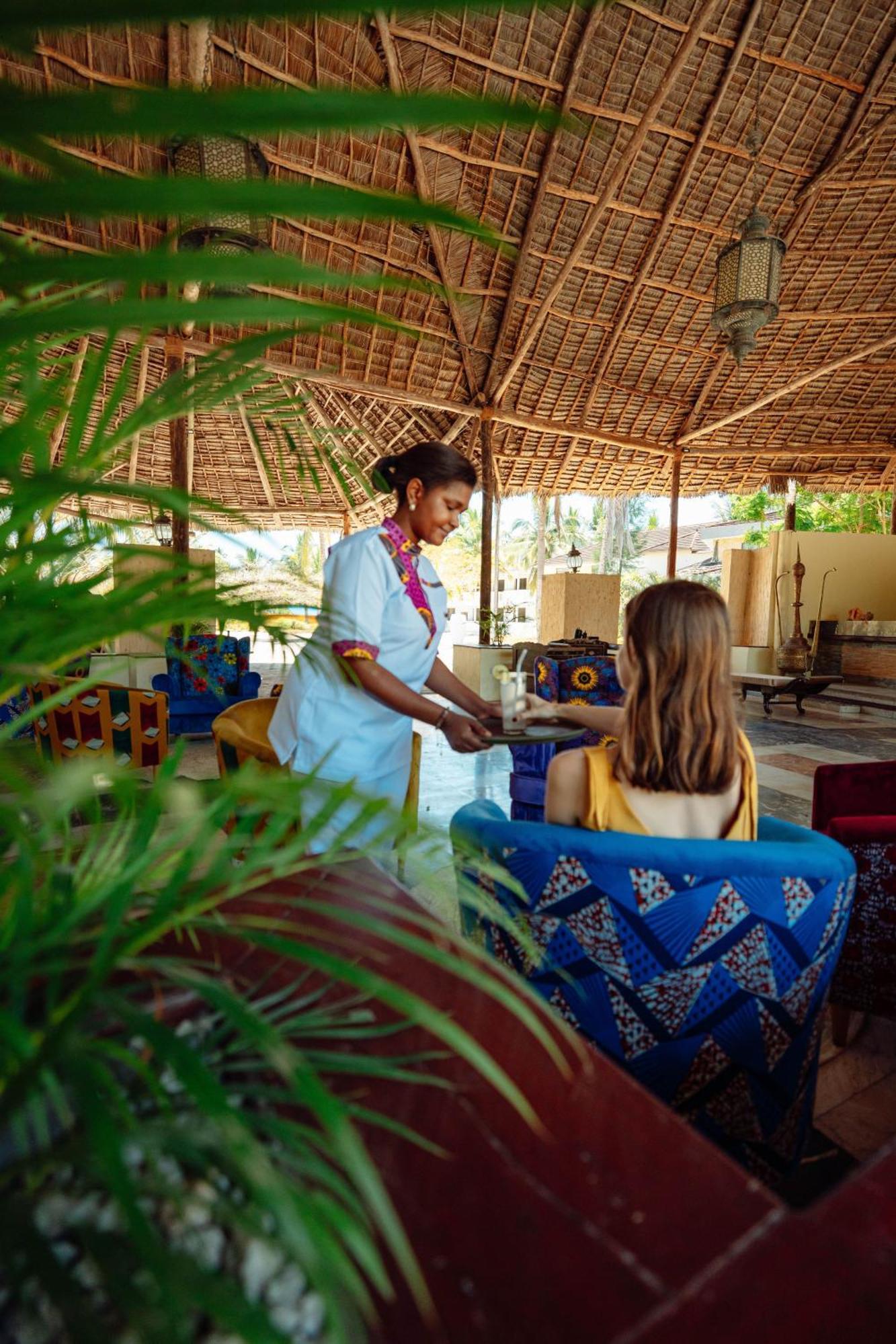 Sansi Kae Beach Resort Michamvi Kae Bagian luar foto