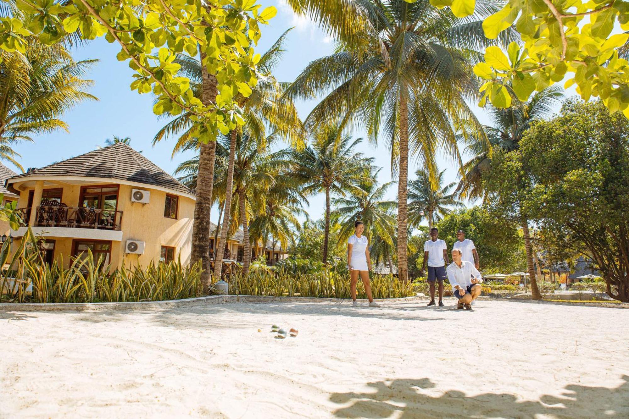 Sansi Kae Beach Resort Michamvi Kae Bagian luar foto