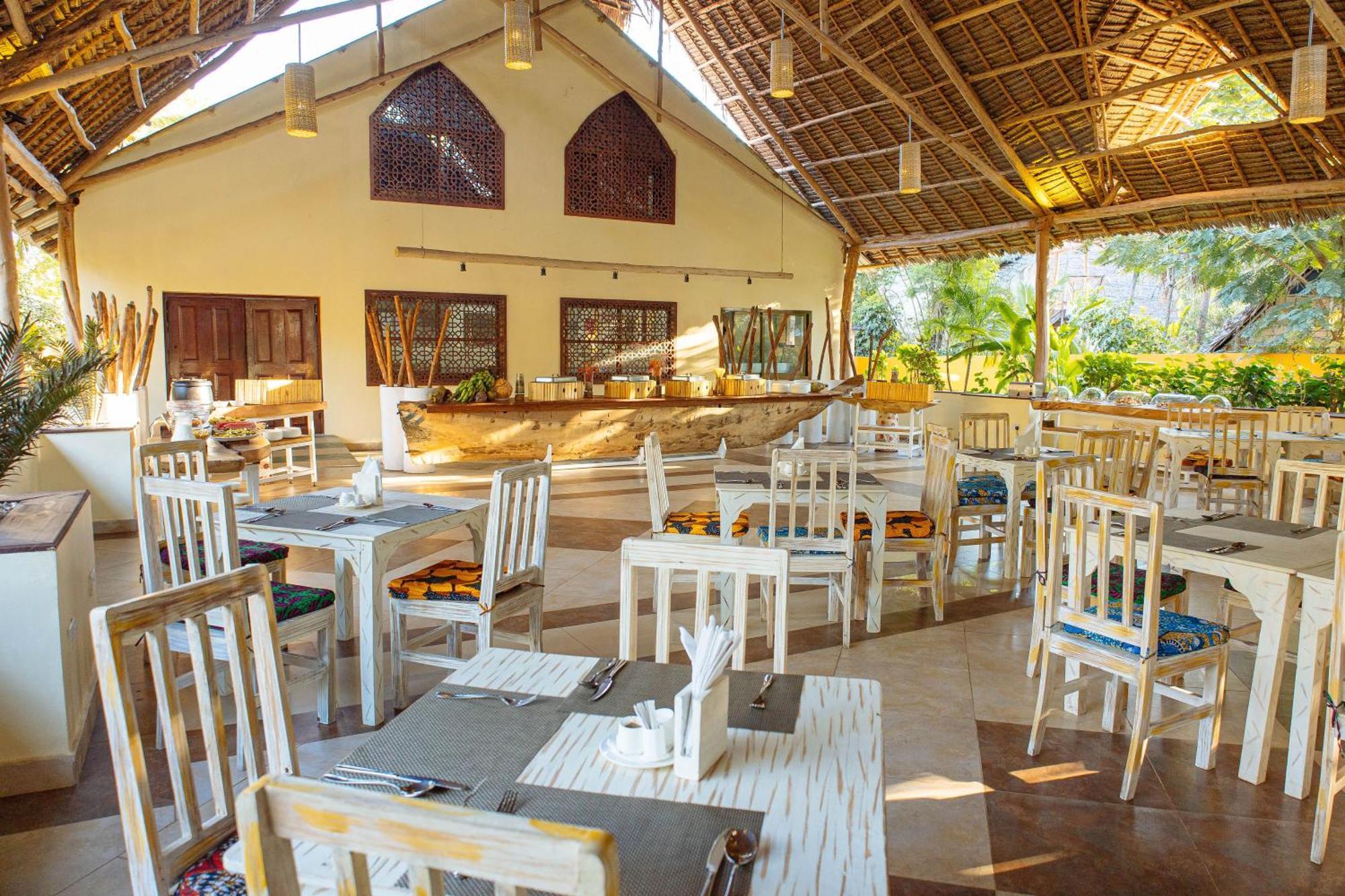 Sansi Kae Beach Resort Michamvi Kae Bagian luar foto